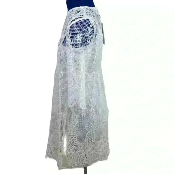 🆕NWT Lucy Paris Shift Dress With Lace Overdress - Picture 3 of 15